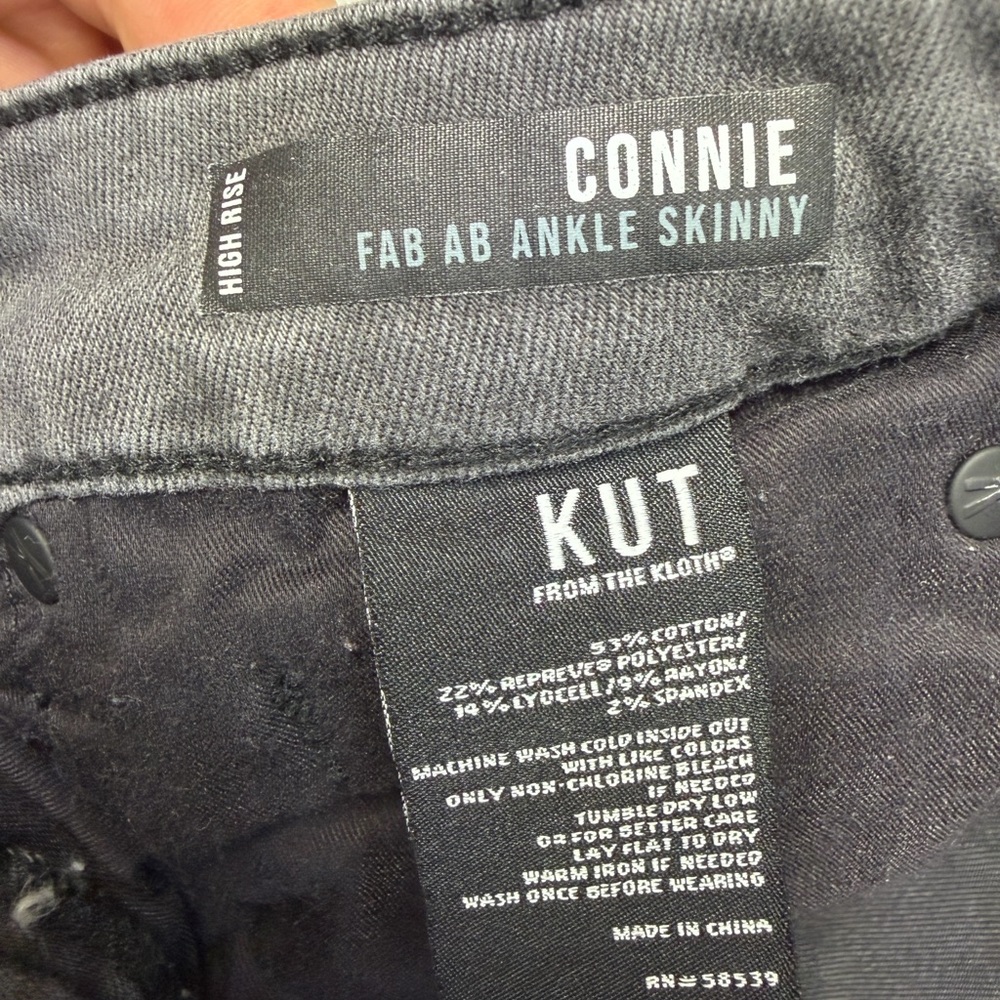 Kut from the Kloth distresses grey Connie Fab Ankle Skinny jeans Women’s Size 8 - Picture 4 of 10